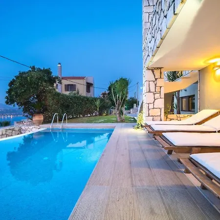 וילה Majestic Crete Heated Pool And Sauna מגאלה קורפיה